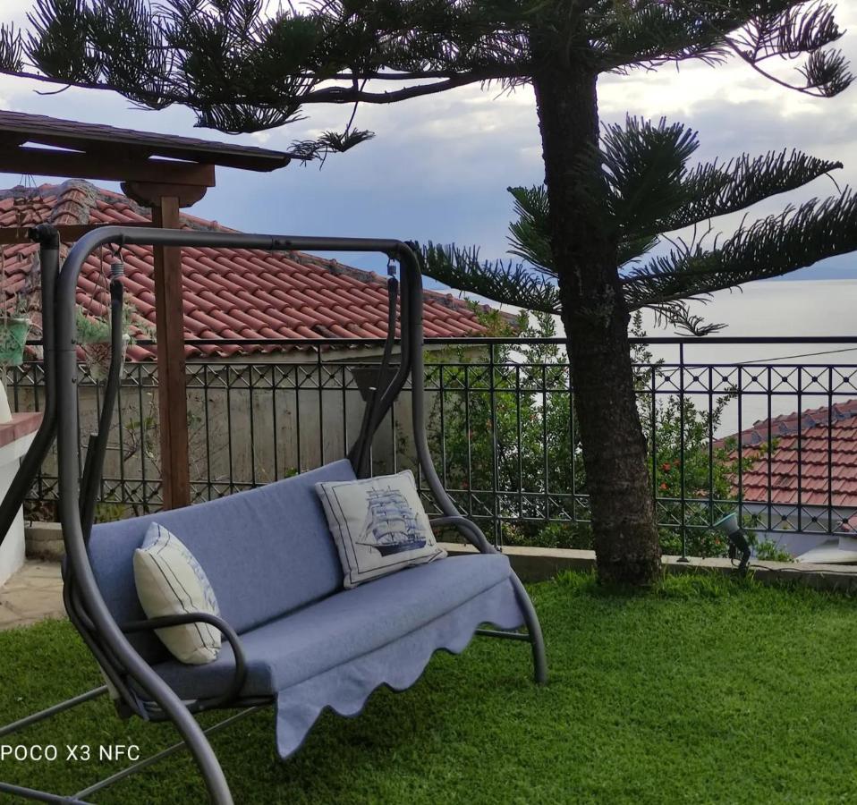 Mesonisi Με Υπέροχη Θέα Στον Παγασητικό!! Villa Áfissos Luaran gambar